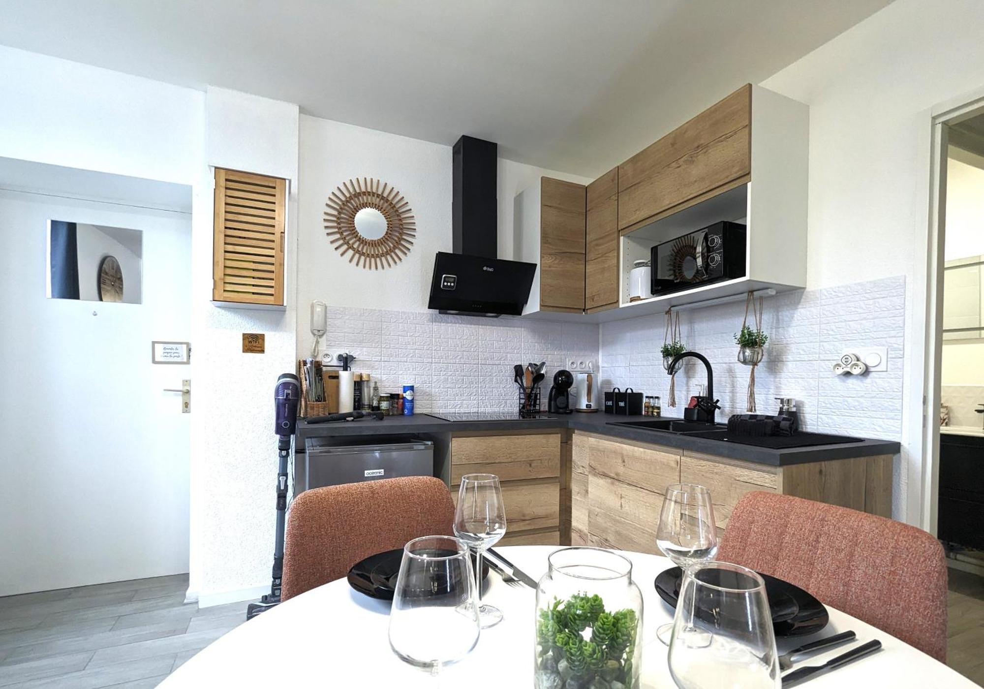 Bel Appartement Meximieux Centre Ville 2 Chambres Kültér fotó